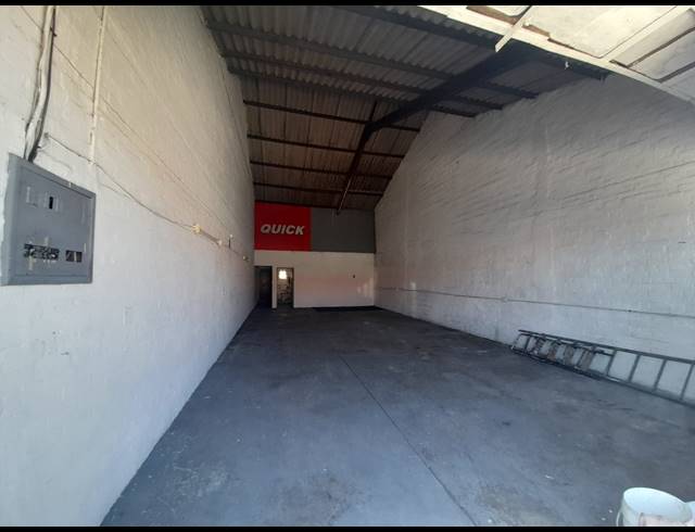 1,695M² BUILDING SOLD IN ATHLONE